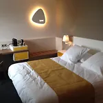 Kyriad Prestige - Palais Des Sports 4* Pau