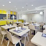 Kyriad Prestige - Palais Des Sports Pau