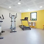 Kyriad Prestige - Palais Des Sports 4*