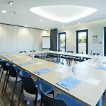 Kyriad Prestige - Palais Des Sports 4*