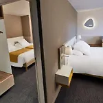 Kyriad Prestige - Palais Des Sports 4*