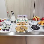 Kyriad Prestige - Palais Des Sports 4*