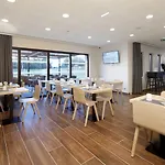 Hotel Kyriad Prestige - Palais Des Sports