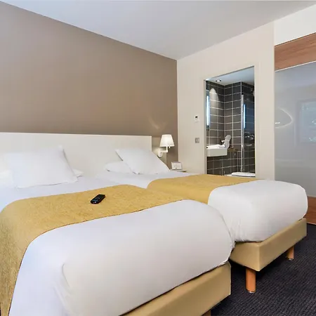 Hotel Kyriad Prestige - Palais Des Sports