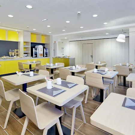 Kyriad Prestige - Palais Des Sports Pau