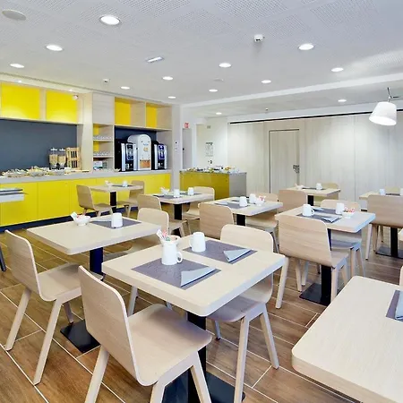 Kyriad Prestige - Palais Des Sports