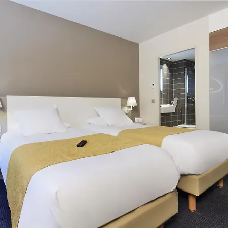 Kyriad Prestige - Palais Des Sports 4* Pau