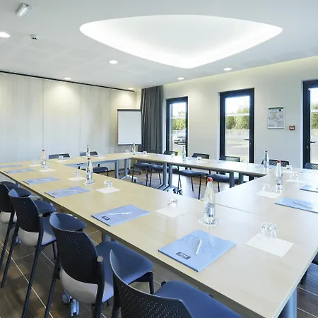 Kyriad Prestige – Palais Des Sports