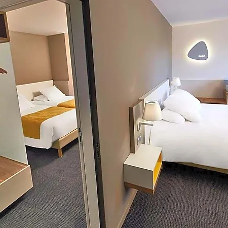 Kyriad Prestige - Palais Des Sports Hotel