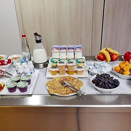 Kyriad Prestige - Palais Des Sports 4* بو