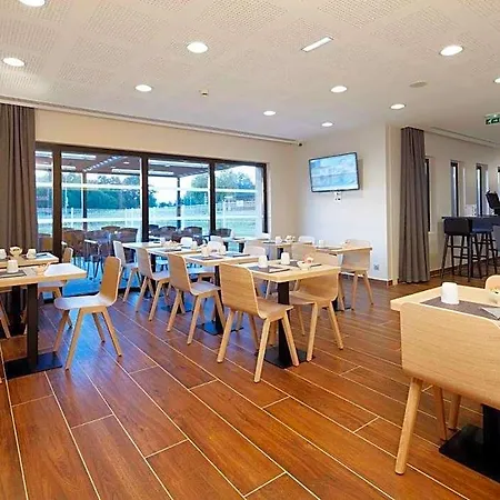 فندق Kyriad Prestige - Palais Des Sports