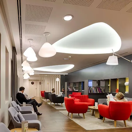 Kyriad Prestige - Palais Des Sports Hotel