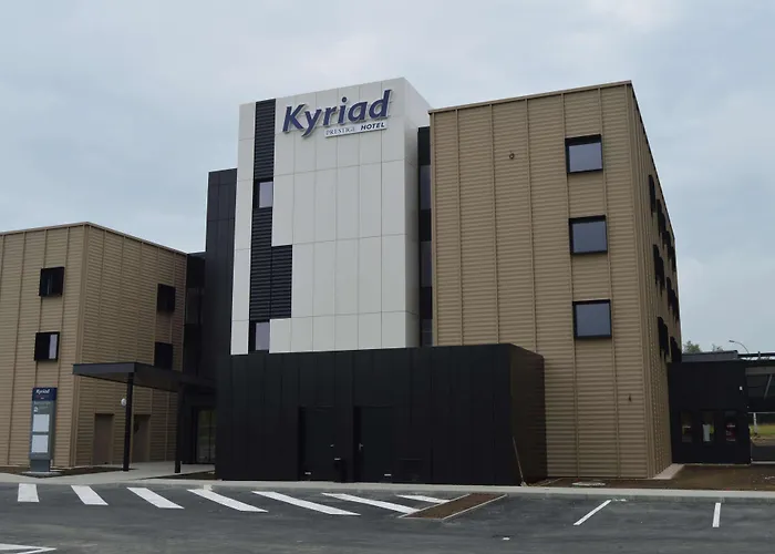 Kyriad Prestige - Palais Des Sports 4*
