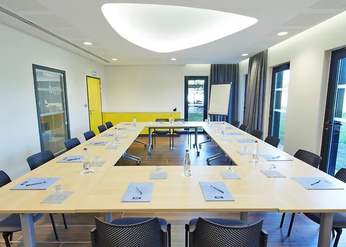 Ξενοδοχείο Kyriad Prestige - Palais Des Sports Pau