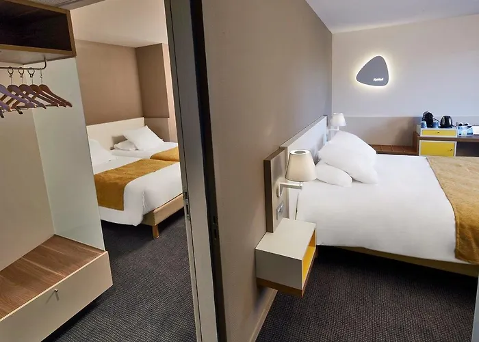 Kyriad Prestige - Palais Des Sports 4*