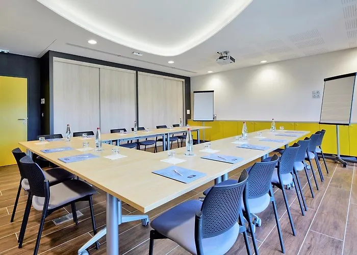 Ξενοδοχείο Kyriad Prestige - Palais Des Sports 4*